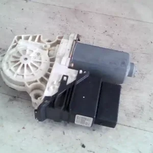 Vedd meg online SEAT Toledo 1999.04.01-2004.09.30 Jobb hátsó ablakemelő motor bontott alkatrész