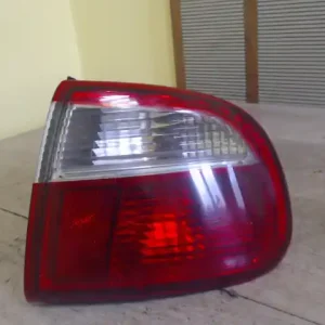 SEAT Toledo 1999.04.01-2004.09.30 Jobb hátsó lámpa 4 ajtós bontott alkatrész Alacsony ár