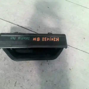 Biztonságos vásárlás SKODA 120 Bal hátsó külső kilincs 4 ajtós bontott alkatrész