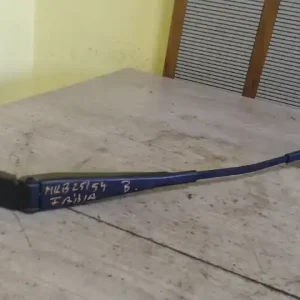 Biztonságos vásárlás SKODA FABIA 07-10 Ablaktörlő kar bal első bontott alkatrész