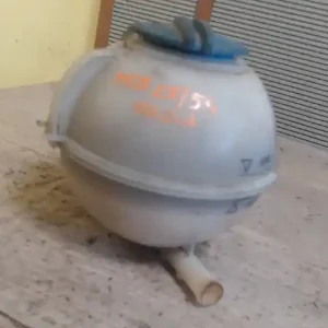 Gyors kiszállítás SKODA FABIA 07-10 Kiegyenlítő tartály 1.4 i bontott alkatrész