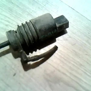 Biztonságos fizetés SKODA FABIA 99-07 Ablakmosó motor első egyirányúbontott alkatrész