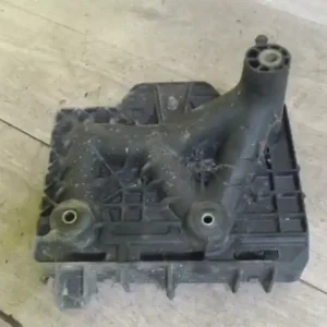 Vásárlói kedvenc SKODA FABIA 99-07 Akkumulátor tartó 1.2 i bontott alkatrész