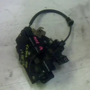 Vedd meg online SKODA FABIA 99-07 Bal első ajtó zárszerkezet mechanikus 5 ajtósbontott alkatrész