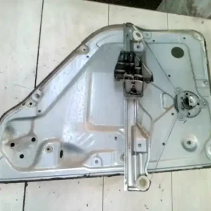 Ingyenes szállítás SKODA FABIA 99-07 Bal hátsó ablakemelő szerkezet mechanikus 5 ajtós bontott alkatrész