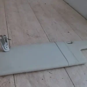 Vásárlói kedvenc SKODA FABIA 99-07 Bal napellenző bontott alkatrész