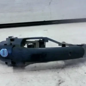 Végkiárusítás SKODA FABIA 99-07 Jobb első külső kilincsbontott alkatrész