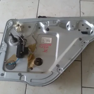 Exkluzív ajánlat SKODA FABIA 99-07 Jobb hátsó ablakemelő szerkezet mechanikus 5 ajtós bontott alkatrész