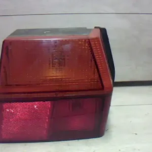 Alacsony ár SKODA FAVORIT Jobb külső hátsó lámpa bontott alkatrész