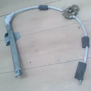 Gyors kiszállítás SKODA FELICIA -97 Bal hátsó ablakemelő szerkezet mechanikus 5 ajtós bontott alkatrész