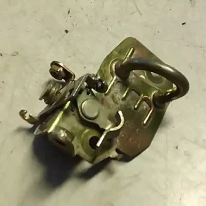 Gyors kiszállítás SKODA FELICIA -97 Csomagtérajtó zár ütköző bontott alkatrész