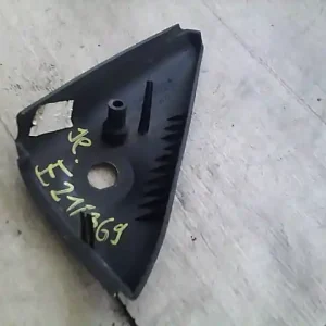 Árengedmény SKODA FELICIA -97 Jobb visszapillantó tükör talp takaró bontott alkatrész