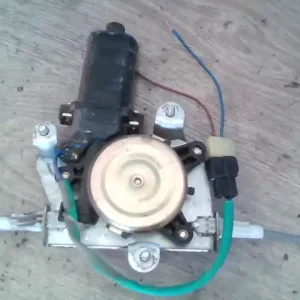 SKODA FELICIA 97- Bal hátsó ablakemelő szerkezet elektromos bontott alkatrész Azonnali szállítás