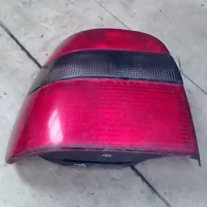 Vedd meg online SKODA FELICIA 97- Bal hátsó lámpa 5 ajtós bontott alkatrész