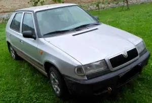 Újdonság SKODA FELICIA 97- Jobb első ajtóüveg bontott alkatrész