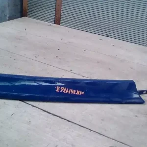 Szuper akció SKODA FELICIA 97- Jobb fényszóró alatti bajusz díszléc bontott alkatrész