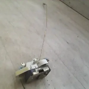 SKODA FELICIA 97- Jobb hátsó ajtó zárszerkezet mechanikus bontott alkatrész Népszerű