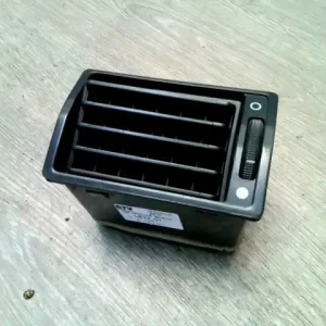 Azonnal elérhető SKODA FELICIA 97- Középső szellőző bontott alkatrész