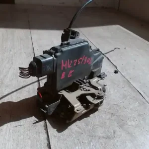 SKODA Octavia (1U) 1997.03.01-2011.08.31 Bal első ajtó zárszerkezet központi záras kombi bontott alkatrész Nézd meg most