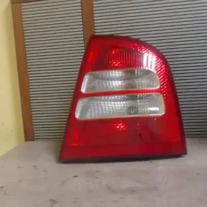 SKODA Octavia (1U) 1997.03.01-2011.08.31 Jobb hátsó lámpa 5 ajtós bontott alkatrész Azonnal elérhető