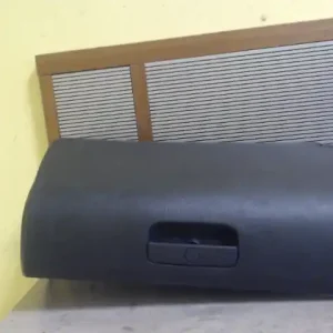 Újdonság SKODA Octavia (1U) 1997.03.01-2011.08.31 Kesztyűtartó bontott alkatrész