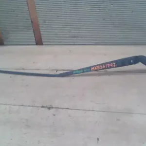 Biztonságos vásárlás SKODA OCTAVIA 00-04 Ablaktörlő kar jobb első bontott alkatrész