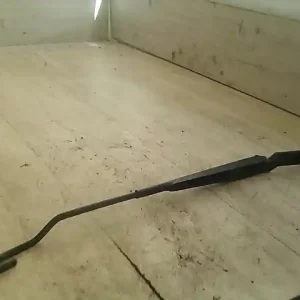 Biztonságos fizetés SKODA OCTAVIA 00-04 Ablaktörlő kar bal első bontott alkatrész