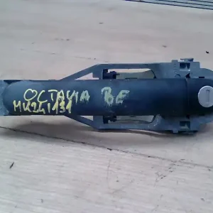 Végkiárusítás SKODA OCTAVIA 00-04 Bal első külső kilincs 5 ajtós, központi záras bontott alkatrész