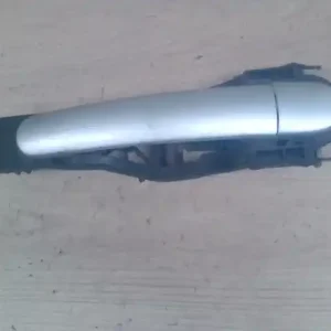 Azonnal elérhető SKODA OCTAVIA 00-04 Bal hátsó külső kilincs 5 ajtós bontott alkatrész