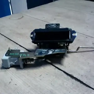 Alacsony ár SKODA OCTAVIA 00-04 Csomagtérajtó kilincs 4 ajtós bontott alkatrész