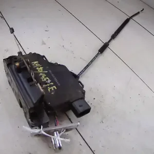 SKODA OCTAVIA 00-04 Jobb első ajtó zárszerkezet mechanikus bontott alkatrész Kiárusítás