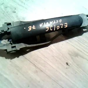 SKODA OCTAVIA 00-04 Jobb első külső kilincs bontott alkatrész Rendeld meg most