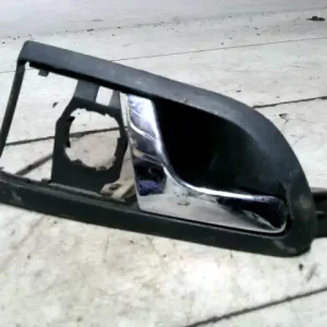 SKODA OCTAVIA 04-08 Jobb hátsó belső kilincs bontott alkatrész Népszerű