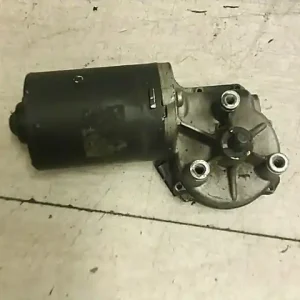 Vedd meg most SKODA OCTAVIA 97-00 Ablaktörlő motor első bontott alkatrész