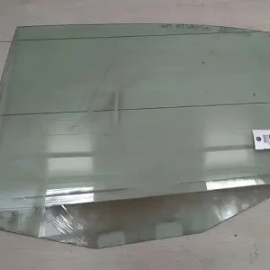 Újdonság SKODA OCTAVIA 97-00 Bal hátsó ajtóüveg bontott alkatrész