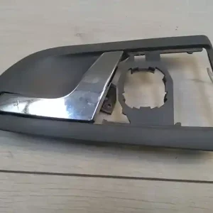 SKODA OCTAVIA 97-00 Bal hátsó belső kilincs bontott alkatrész Utolsó esély