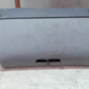 SKODA OCTAVIA 97-00 Kesztyűtartó bontott alkatrész Árengedmény