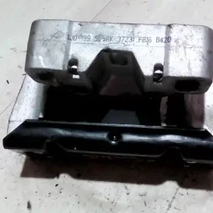 Csak ma SKODA OCTAVIA 97-00 Motortartó bak 1.6i bontott alkatrész