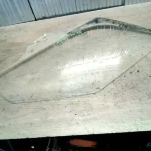 Szuper akció SKODA ROOMSTER PRAKTIK Jobb első ajtóüveg bontott alkatrész