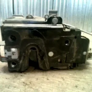 SKODA ROOMSTER PRAKTIK Bal hátsó ajtó zárszerkezet központi záras bontott alkatrész Azonnal elérhető