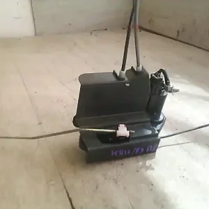 SSANGYONG ACTYON SPORT 2005-2010 Bal első ajtó zárszerkezet központi záras bontott alkatrész Olcsó