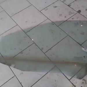 Árengedmény SSANGYONG ACTYON SPORT 2005-2010 Bal első ajtóüveg bontott alkatrész