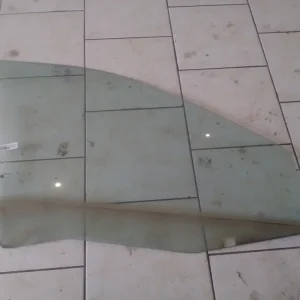 Rendeld meg most SSANGYONG ACTYON SPORT 2005-2010 Jobb első ajtóüveg bontott alkatrész