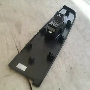 SSANGYONG ACTYON SPORT 2005-2010 Jobb hátsó ablakemelő kapcsoló bontott alkatrész Ne maradj le