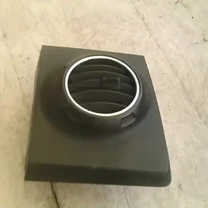 Végkiárusítás SSANGYONG ACTYON SPORT 2005-2010 Szellőző jobb bontott alkatrész