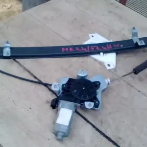 Prémium SSANGYONG Kyron 2005- Jobb hátsó ablakemelő szerkezet elektromos egyterű bontott alkatrész