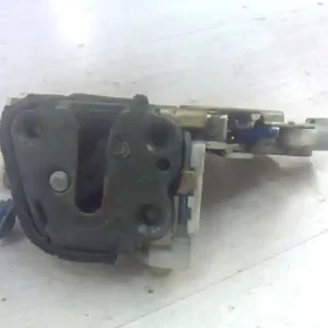 Rendeld meg most SUBARU IMPREZA Bal első ajtó zárszerkezet központi záras 5 ajtósbontott alkatrész