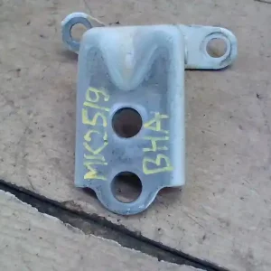 SUBARU Legacy2009-2014 BM/BR Bal hátsó alsó ajtózsanér kombi bontott alkatrész Exkluzív ajánlat