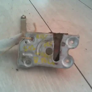 Kedvezményes ár SUBARU LIBERO Bal hátsó ajtó zárszerkezet mechanikus bontott alkatrész