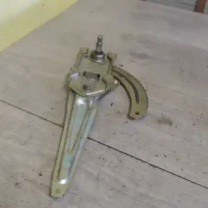 Újdonság SUZUKI ALTO 02-09 Bal hátsó ablakemelő szerkezet mechanikus 5 ajtós bontott alkatrész